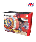 Caja sellada del producto Magic The Gathering Marvel Super Heroes Bundle en su edición en inglés con la bandera del Reino Unido