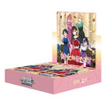 Caja de sobres expositora abierta del juego de cartas Weiss Schwarz de la colección Rent-A-Girlfriend Volumen dos en su edición japonesa.